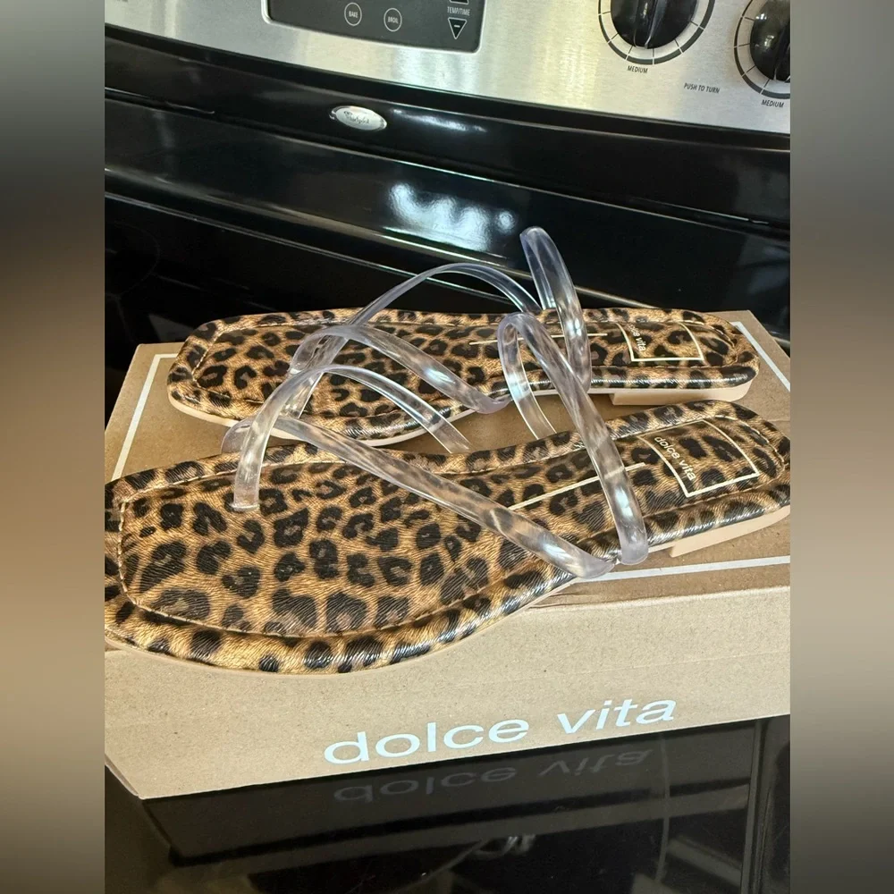 Dolce vita leopard sandals - Picture 2 of 4